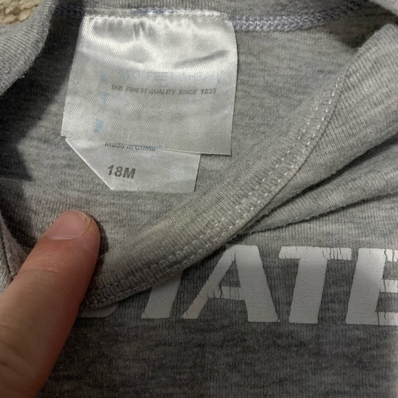 K-State bib and short-sleeve onesie - Picture 2 of 4